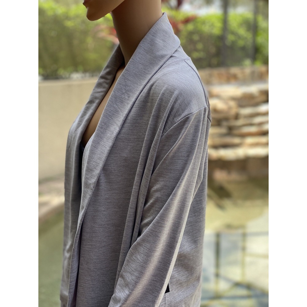 Nike Plus Size 1X Yoga Cover-Up Top - Gray Activewear for Women - Picture 9 of 11